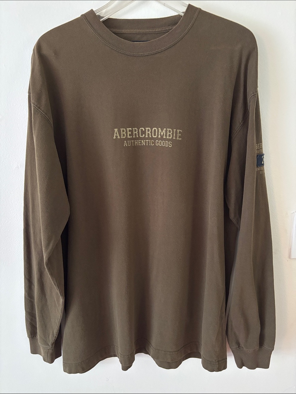 Abercrombie & Fitch vintage olive green long sleeve cottongraphic tee size large